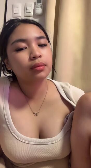Full leaked Elara lyyy page private onlyfans photo