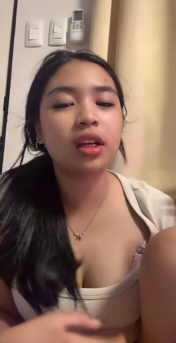 Full leaked Elara lyyy page private onlyfans photo