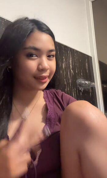 Full leaked Elara lyyy page private onlyfans photo