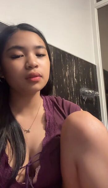 Full leaked Elara lyyy page private onlyfans photo
