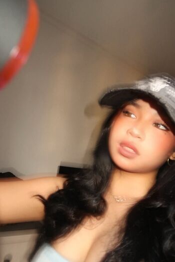 Elara Lyyy