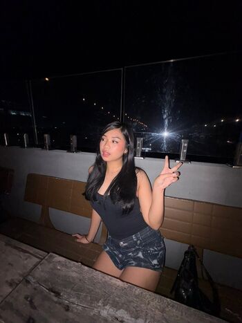 Full leaked Elara lyyy page private onlyfans photo