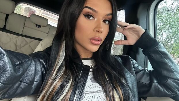 Full leaked Elayna black private onlyfans photo