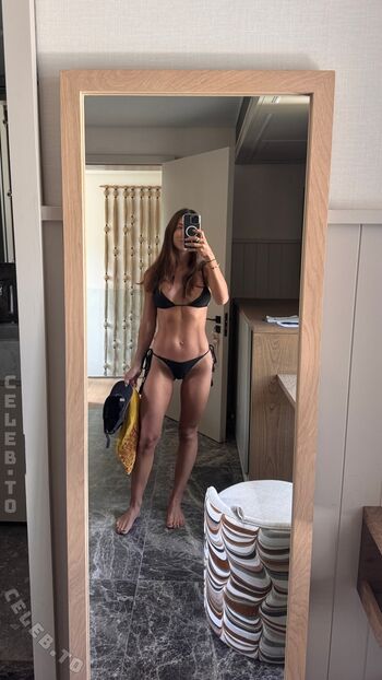 Elayna Carausu