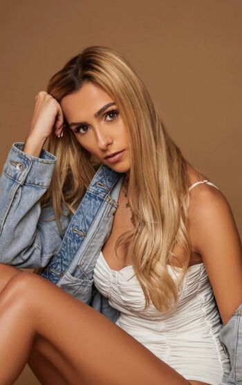 Full leaked Eleanor ham elmayham private onlyfans photo