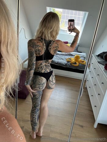 Elena_tight
