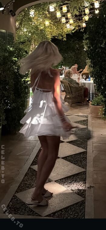 Full leaked Elena zoe page private onlyfans photo