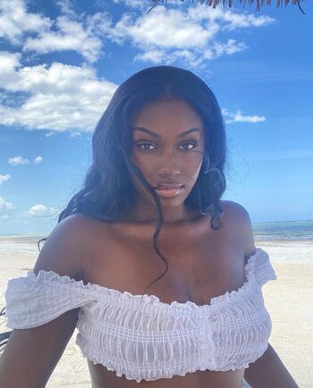 Full leaked Elinda san private onlyfans photo