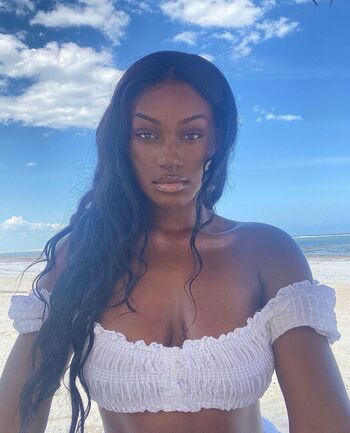 Full leaked Elinda san private onlyfans photo