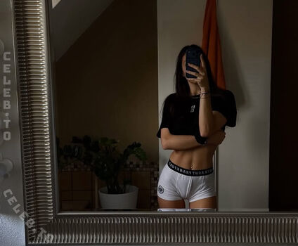Full leaked Elisa maria private onlyfans photo