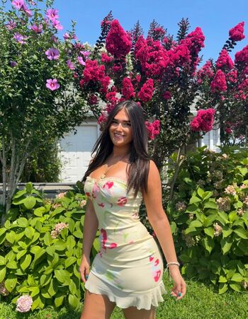 Full leaked Elise biggin private onlyfans photo