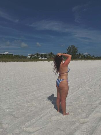 Full leaked Elise bolton bikini bowler private onlyfans photo
