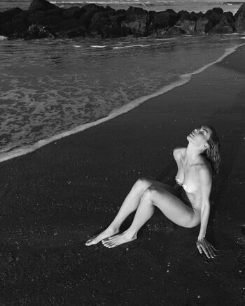 Full leaked Elise gosdschan private onlyfans photo
