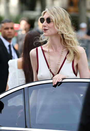 Full leaked Elizabeth debicki page private onlyfans photo
