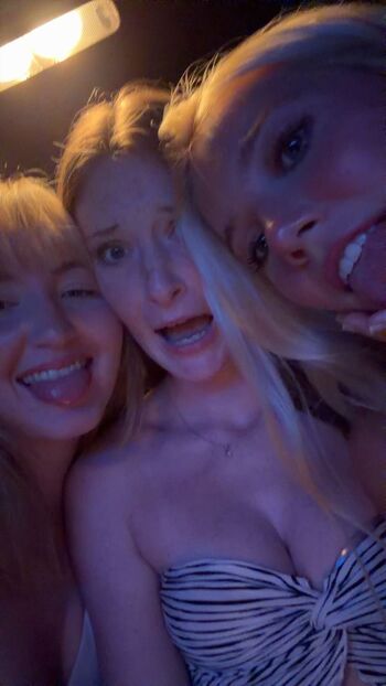 Full leaked Elizabeth graham private onlyfans photo