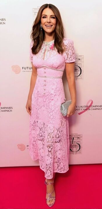 Full leaked Elizabeth hurley private onlyfans photo
