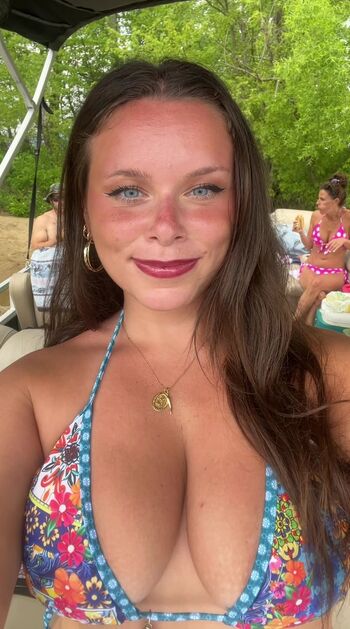 Full leaked Elizabeth owens page private onlyfans photo