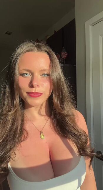 Full leaked Elizabeth owens private onlyfans photo