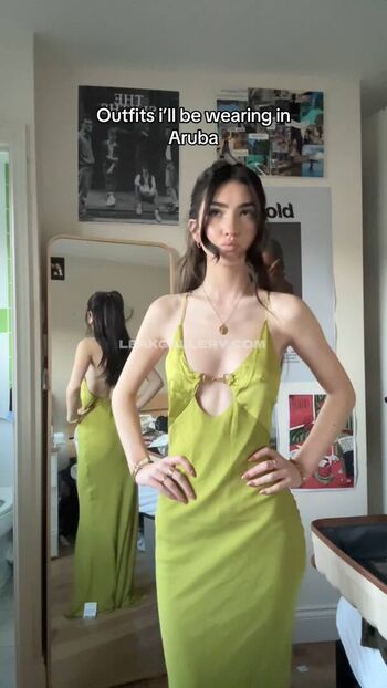 Full leaked Elizabrowne private onlyfans photo