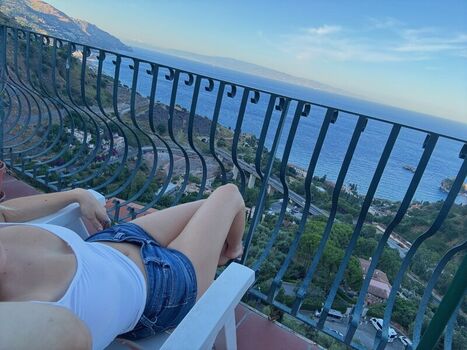 Full leaked Ella ballentine private onlyfans photo
