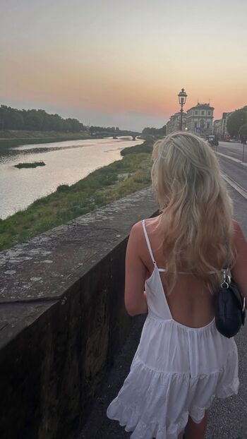 Full leaked Ella ballentine private onlyfans photo
