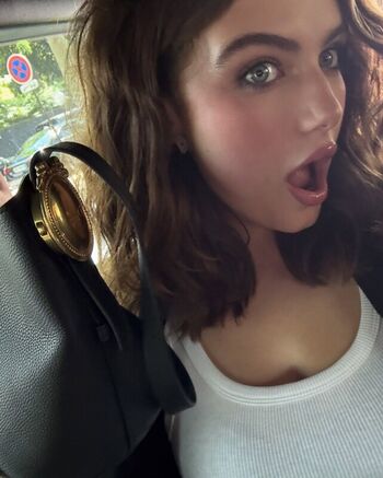 Full leaked Ella bright private onlyfans photo