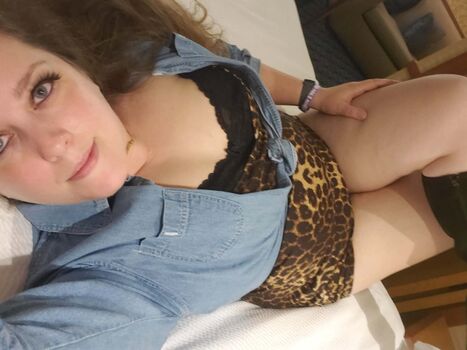 Full leaked Ella enamored private onlyfans photo