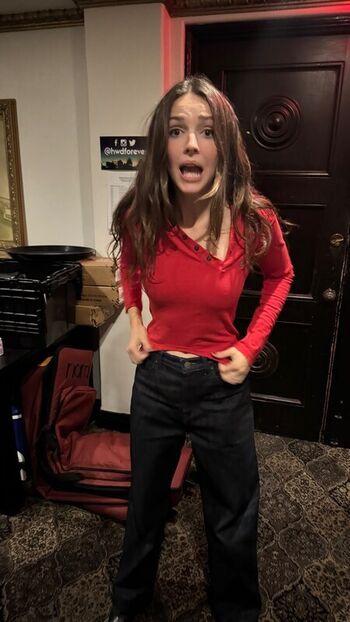 Full leaked Ella hunt private onlyfans photo