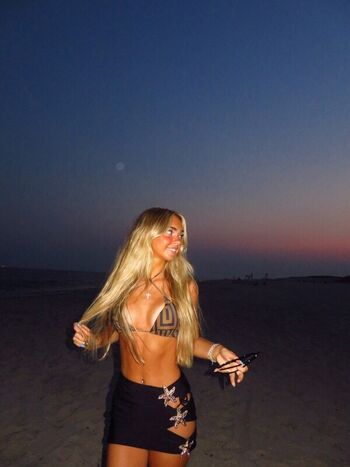 Full leaked Ella livingstonn private onlyfans photo