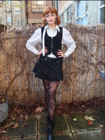 Ella Purnell