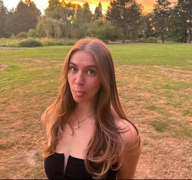 Full leaked Ella rene private onlyfans photo