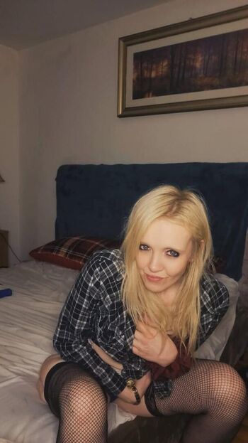 Full leaked Ella sienna private onlyfans photo