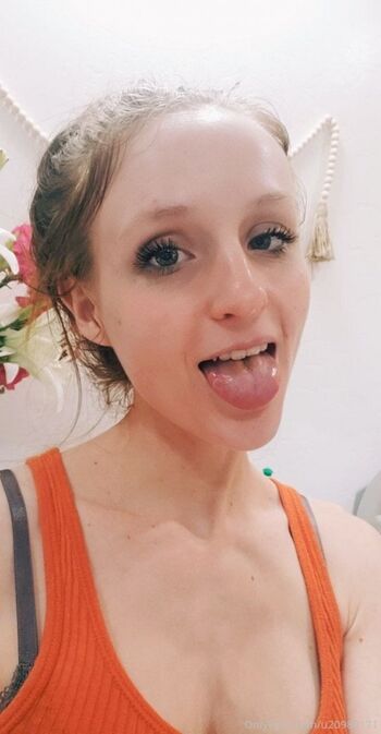 Full leaked Elle dainty private onlyfans photo