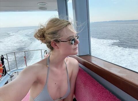 Full leaked Elle fanning private onlyfans photo