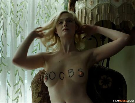 Elle Fanning