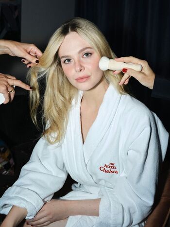 Full leaked Elle fanning page private onlyfans photo