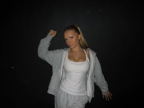 Full leaked Ellebotterill private onlyfans photo