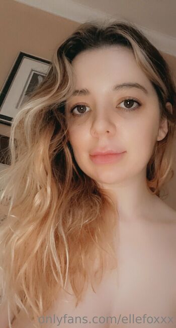 Full leaked Ellefoxfree private onlyfans photo