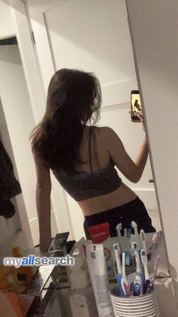 Full leaked Elleoc private onlyfans photo