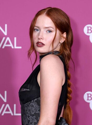 Ellie Bamber