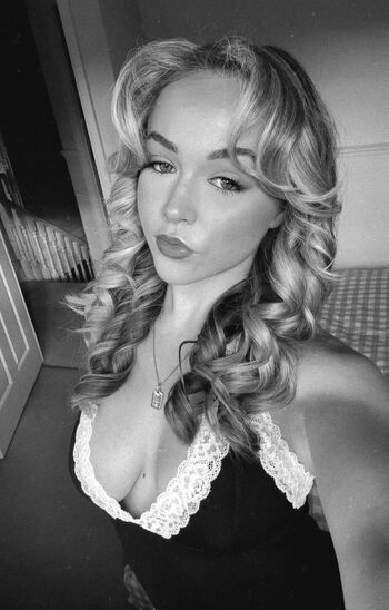 Full leaked Ellie dadd private onlyfans photo