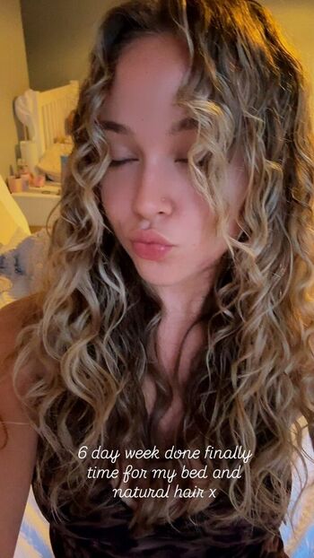 Full leaked Ellie dadd private onlyfans photo
