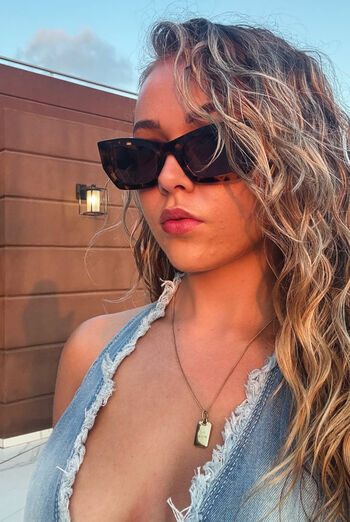Full leaked Ellie dadd private onlyfans photo