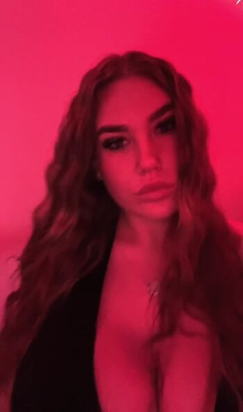 Full leaked Ellie robinson private onlyfans photo