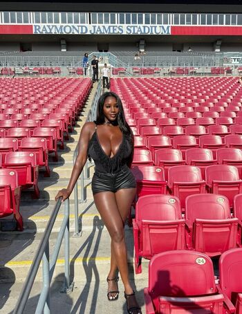 Full leaked Ellie the empress page private onlyfans photo