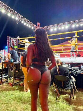 Full leaked Ellie the empress private onlyfans photo