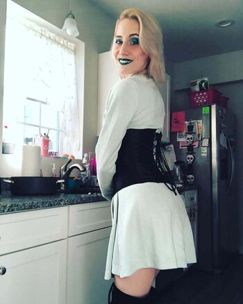 Full leaked Elliebelliewatermellie private onlyfans photo