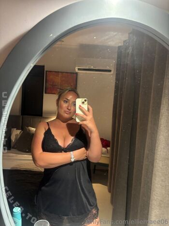 Full leaked Elliemae vip page private onlyfans photo