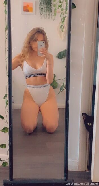 Full leaked Ellierosek  page private onlyfans photo