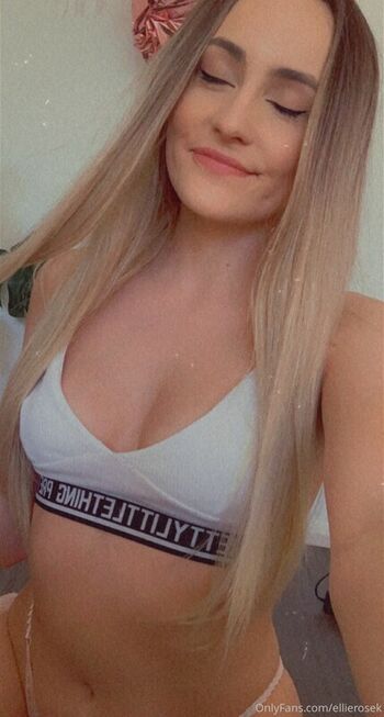 Full leaked Ellierosek  page private onlyfans photo